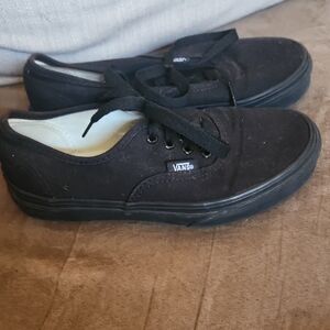 Vans Classic Black Lace-Up Shoes